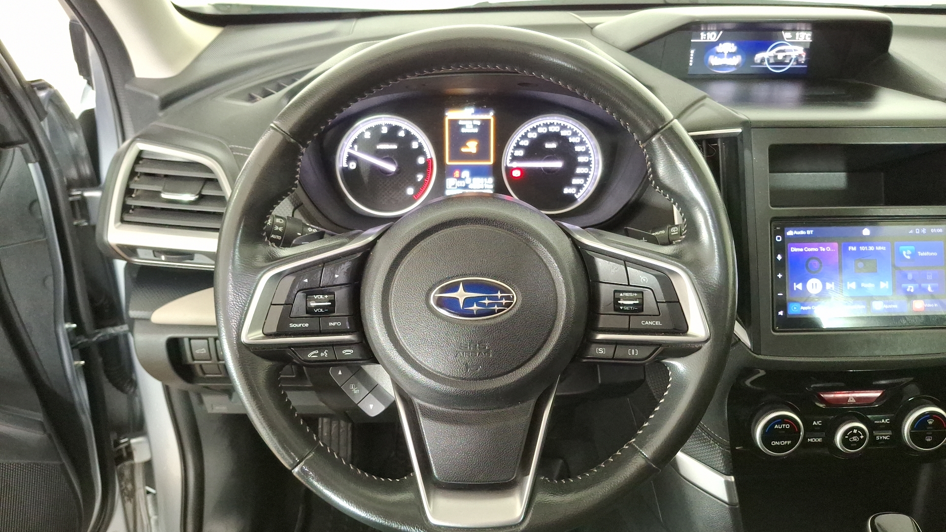 Subaru Forester — foto 8 de 16
