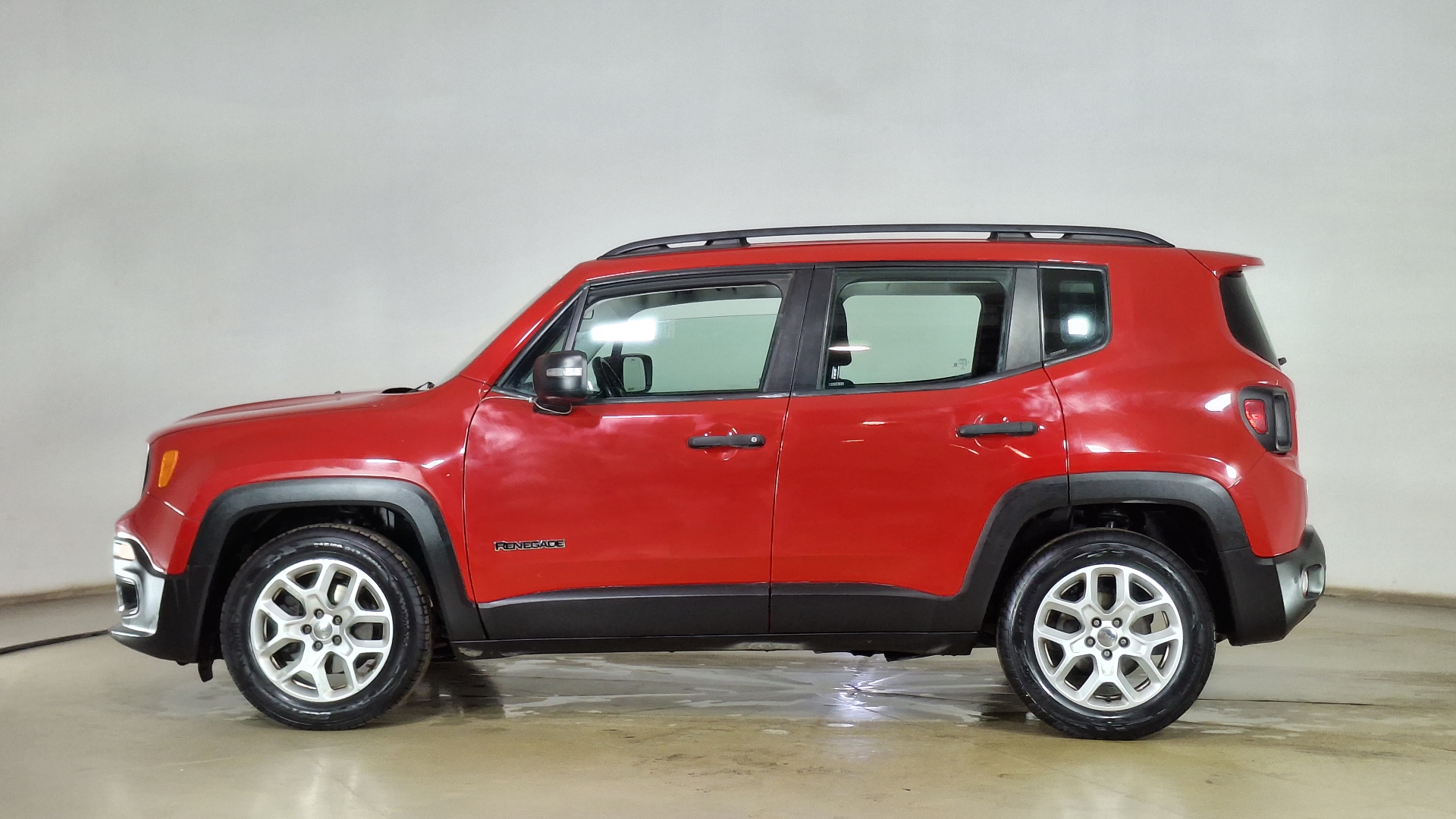 Jeep Renegade — foto 7 de 15