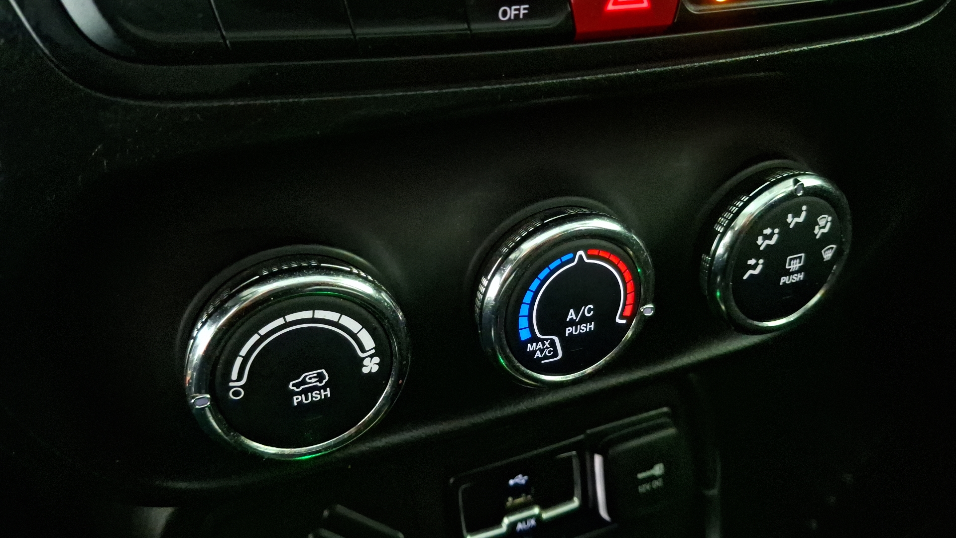 Jeep Renegade — foto 15 de 15