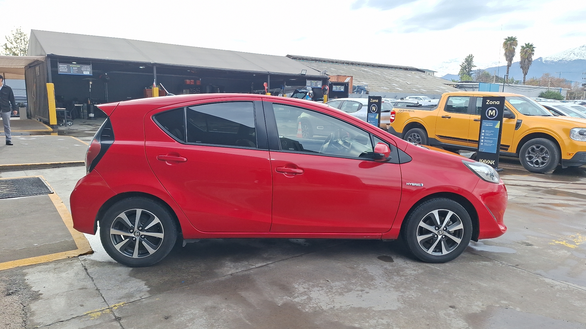 Toyota Prius — foto 5 de 15