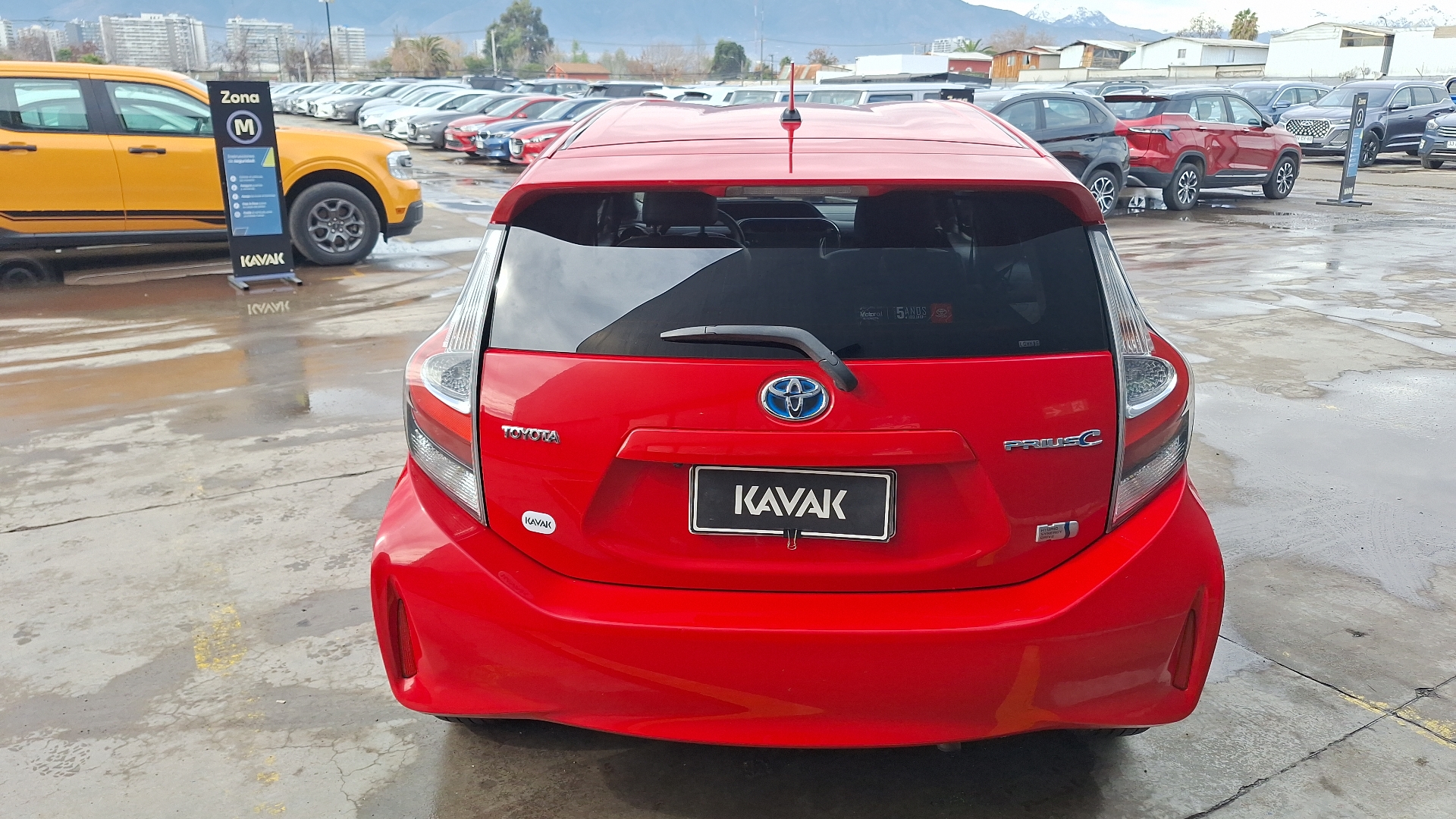 Toyota Prius — foto 3 de 15