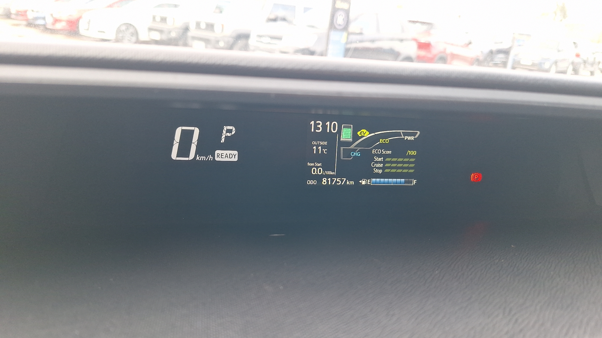 Toyota Prius — foto 9 de 15