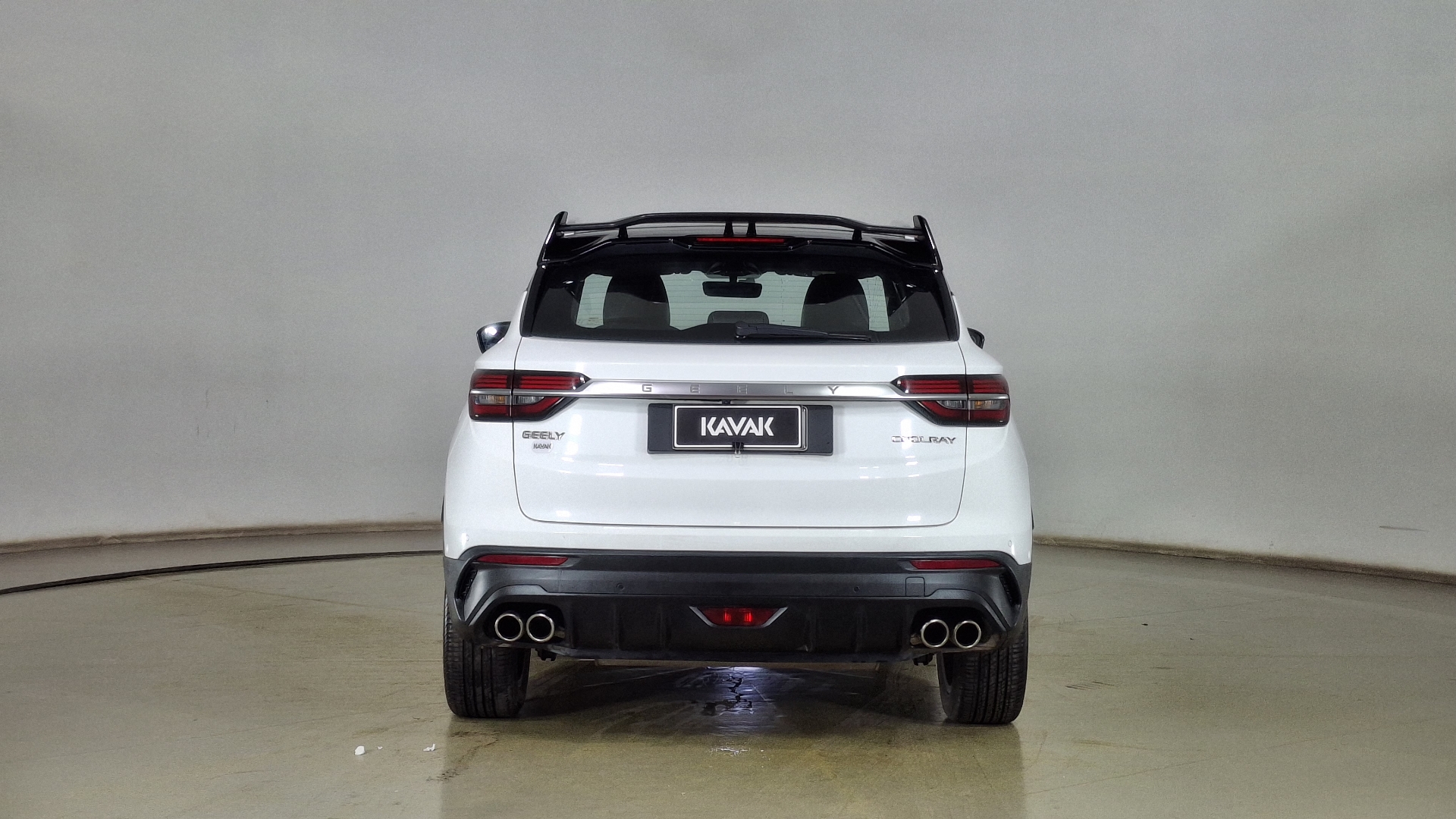 Geely Coolray — foto 5 de 17
