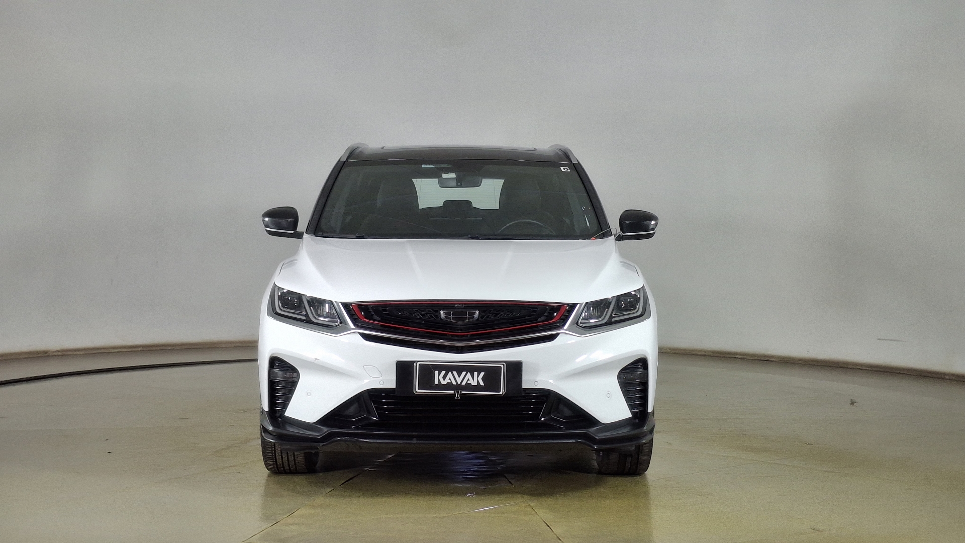 Geely Coolray — foto 2 de 17