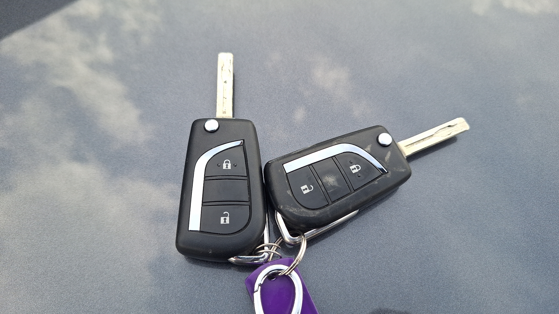 Toyota RAV4 — foto 7 de 15