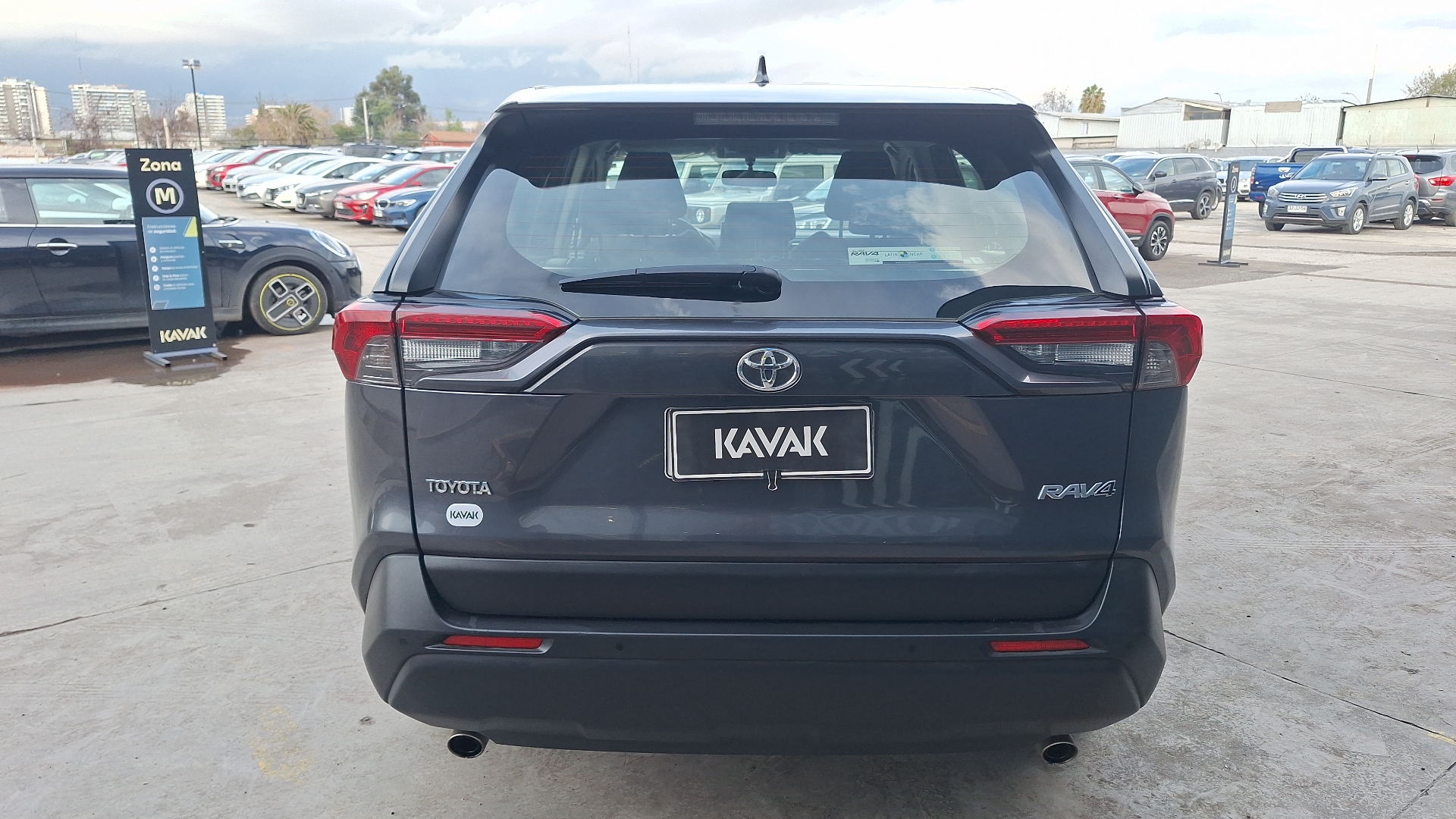 Toyota RAV4 — foto 3 de 15