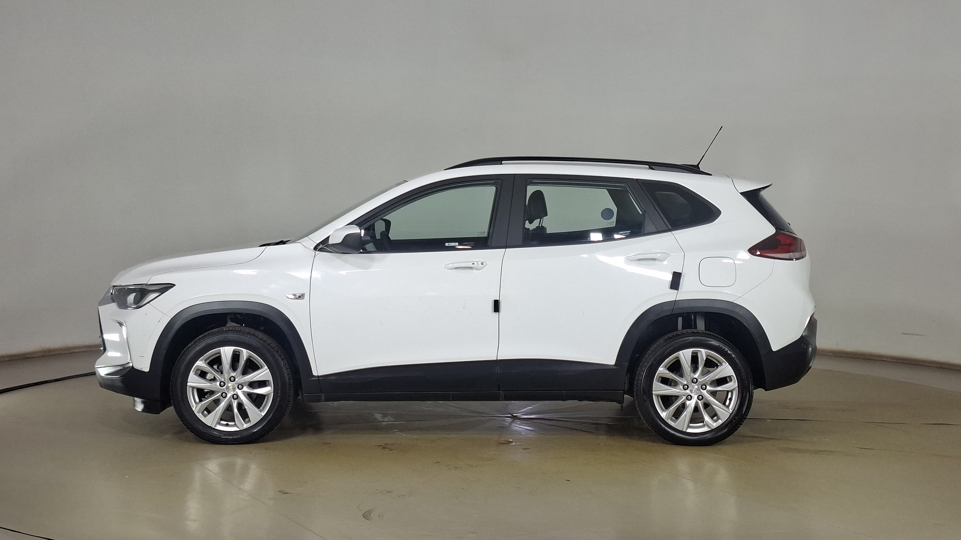 Chevrolet Tracker — foto 7 de 17