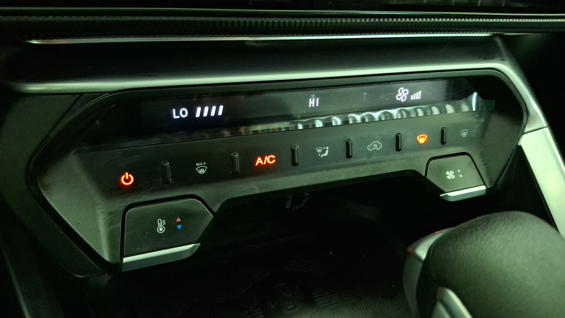 Kaiyi E5 — foto 16 de 17