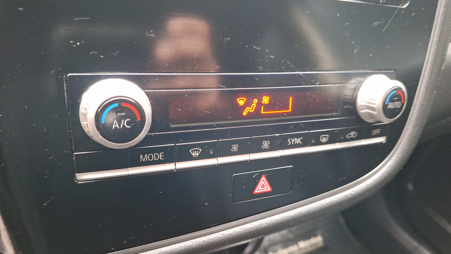 Mitsubishi Outlander — foto 15 de 15
