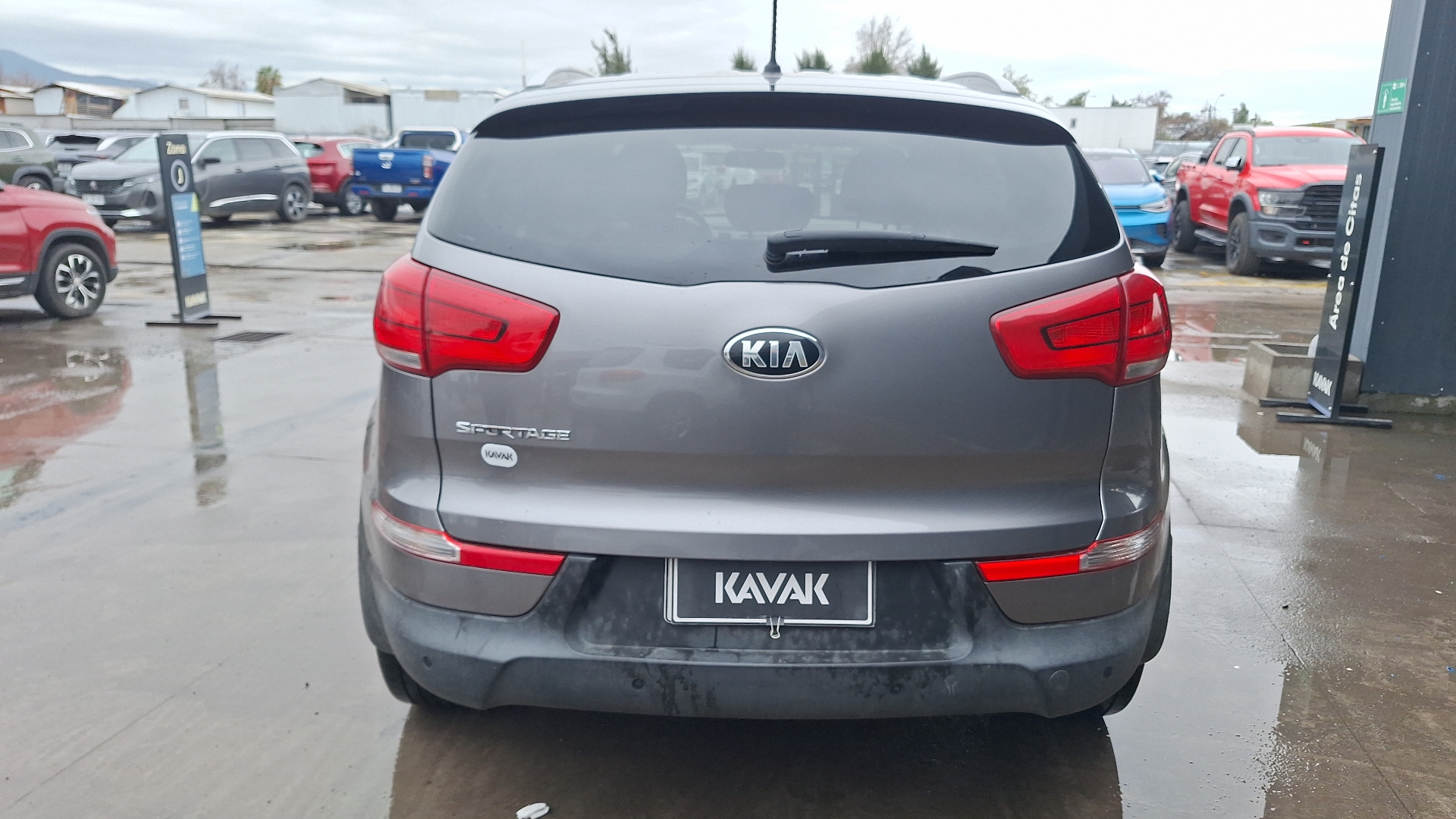 KIA Sportage — foto 3 de 14