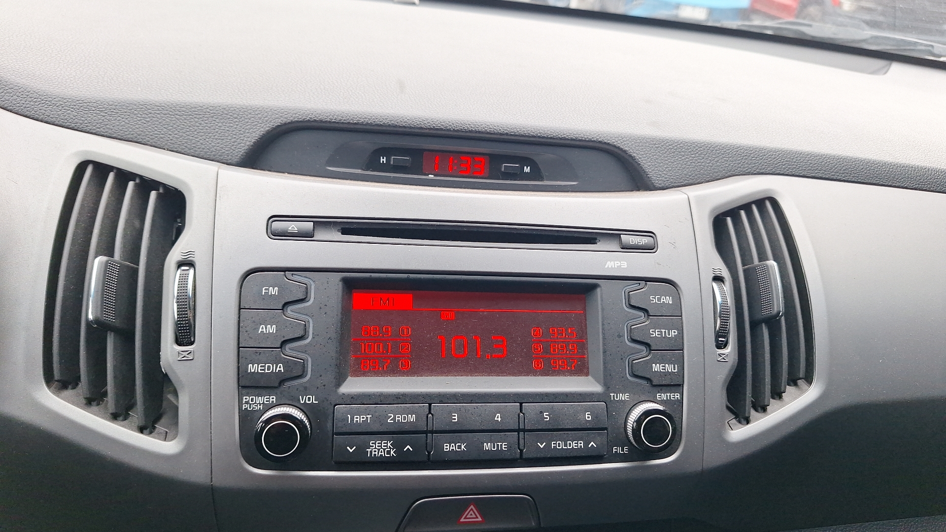 KIA Sportage — foto 10 de 14