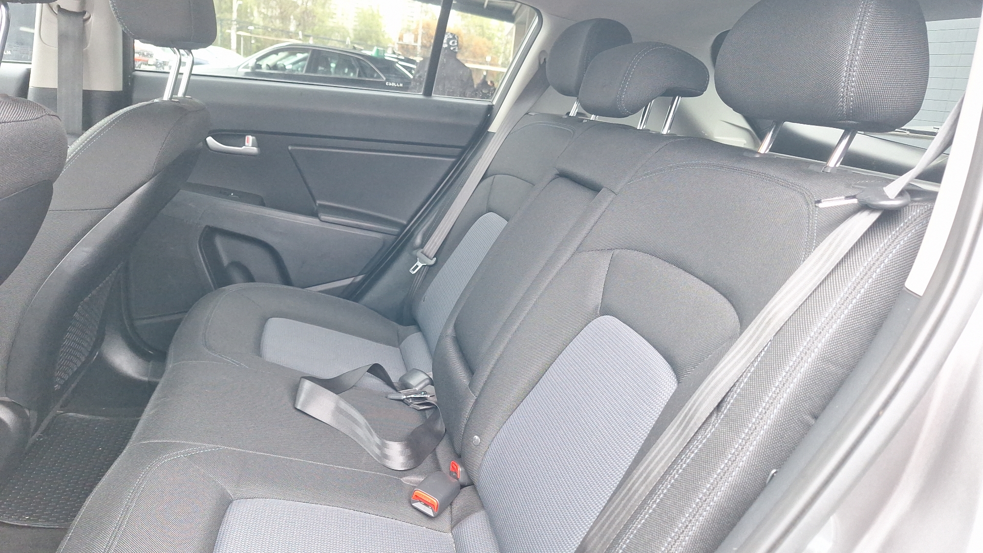 KIA Sportage — foto 12 de 14