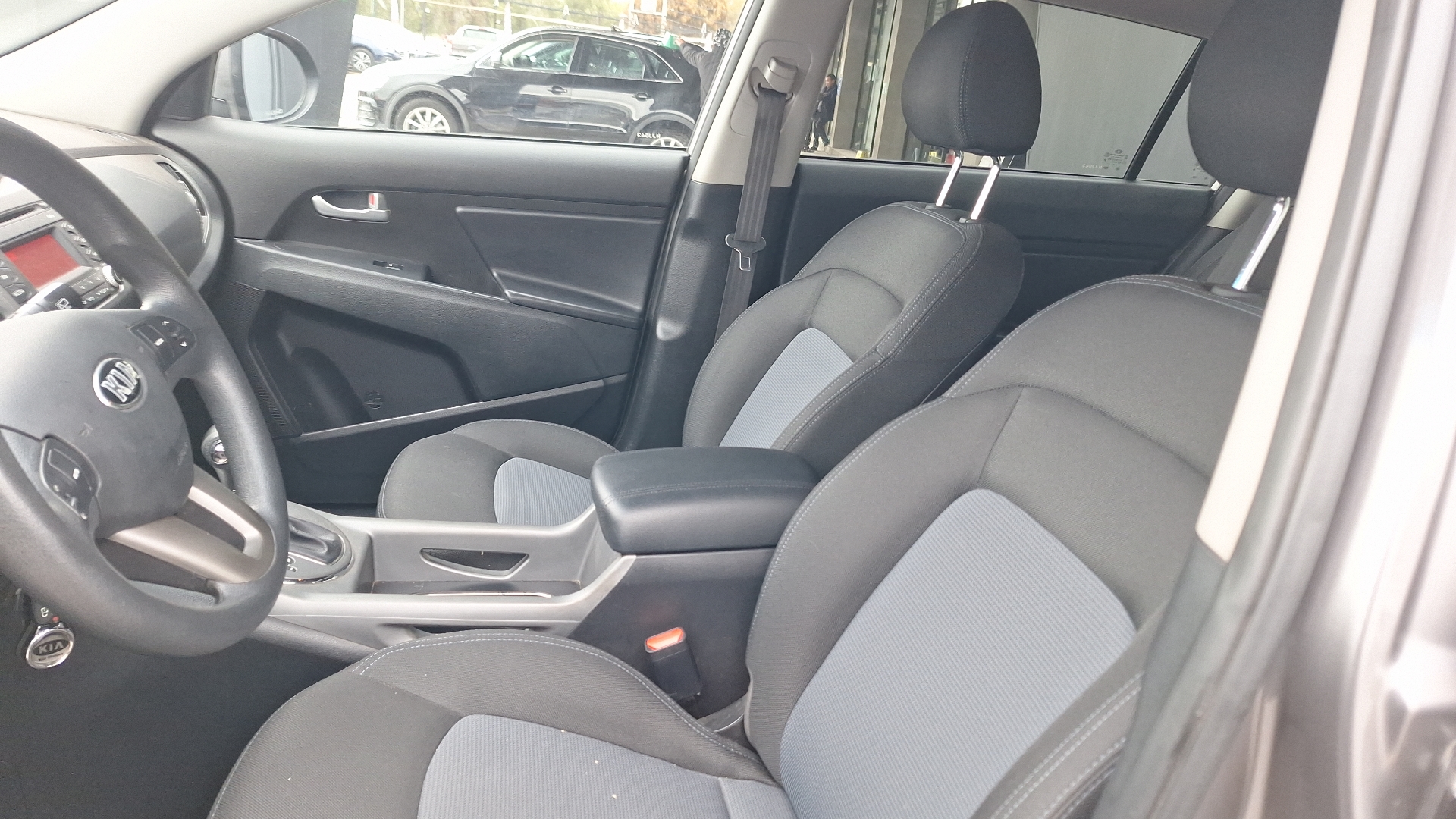 KIA Sportage — foto 13 de 14