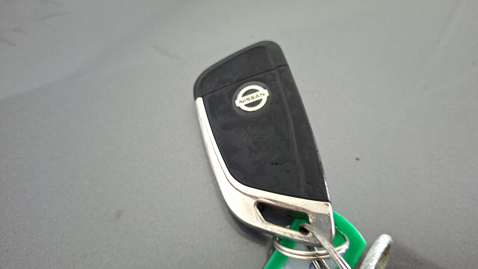 Nissan Np300 — foto 16 de 16