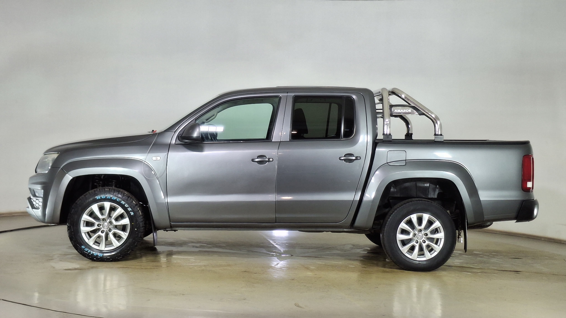Volkswagen Amarok — foto 7 de 15