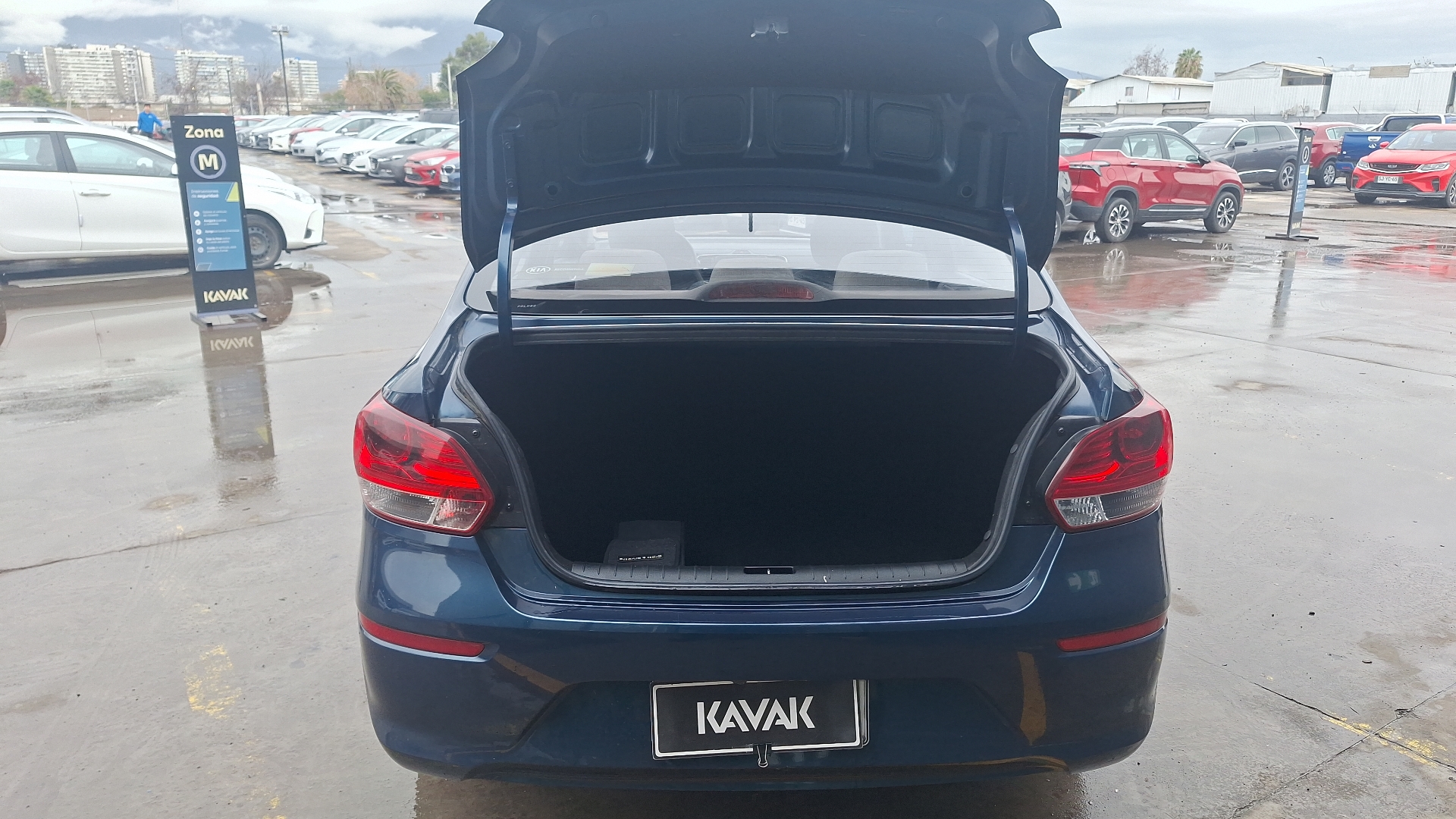 KIA Soluto — foto 4 de 15