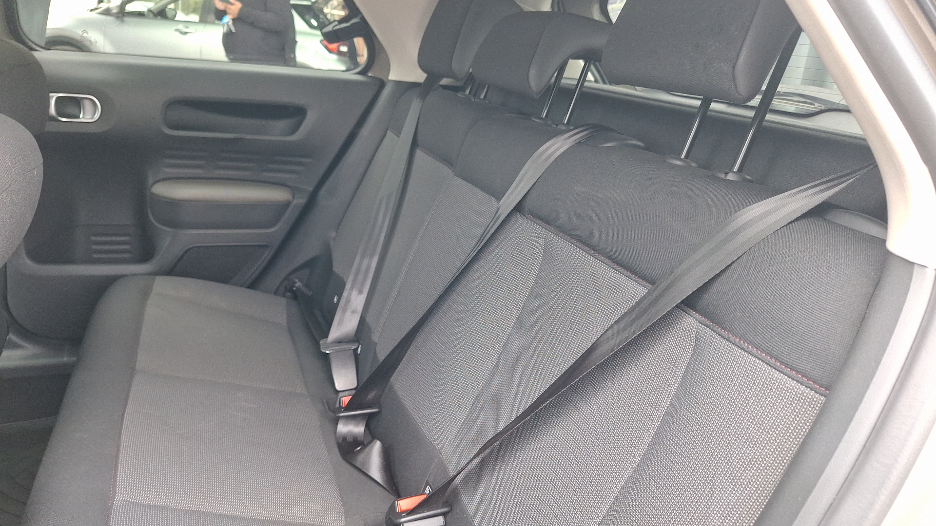 Citroën C4 Cactus — foto 13 de 15