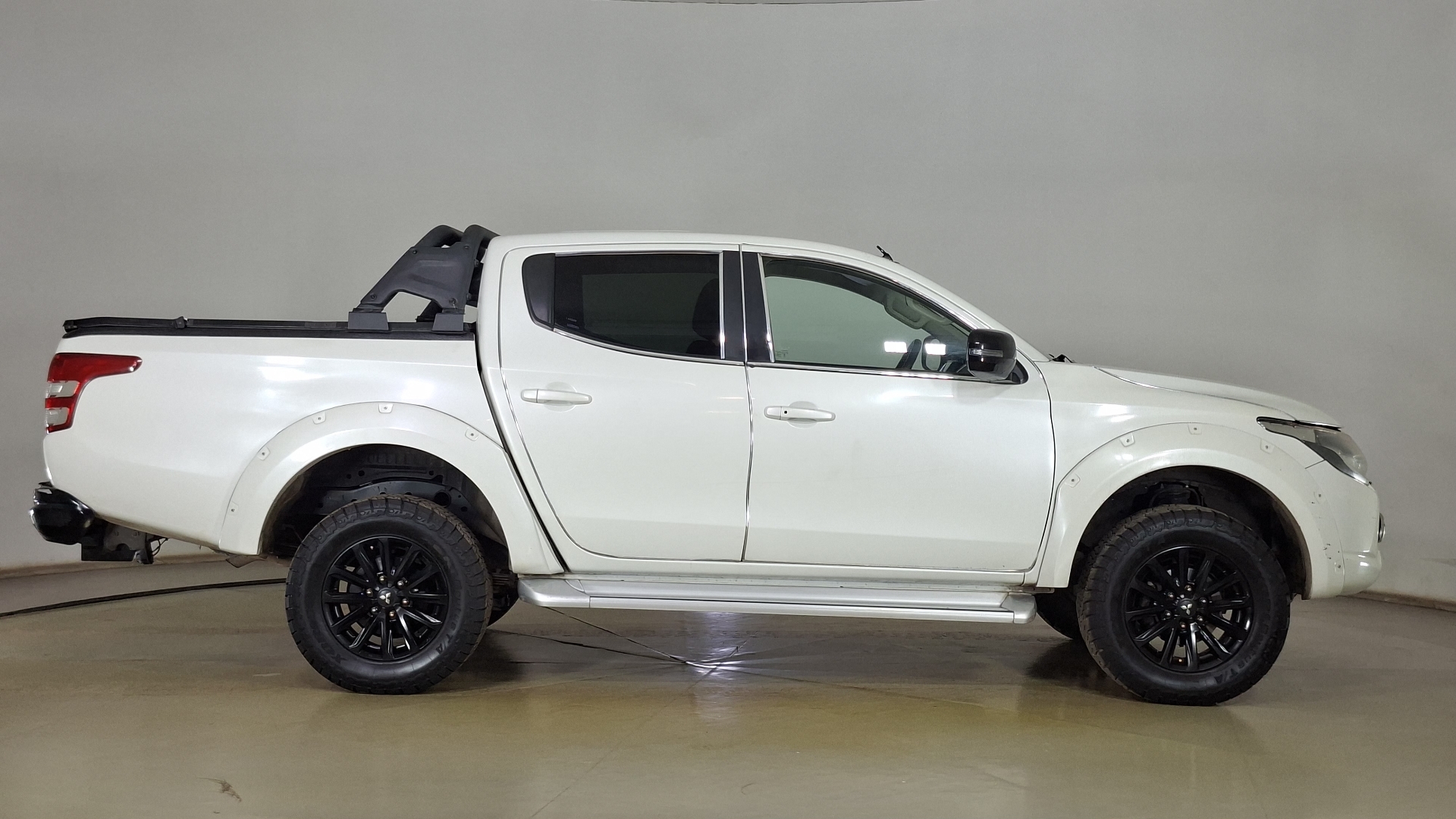 Mitsubishi L200 — foto 4 de 16