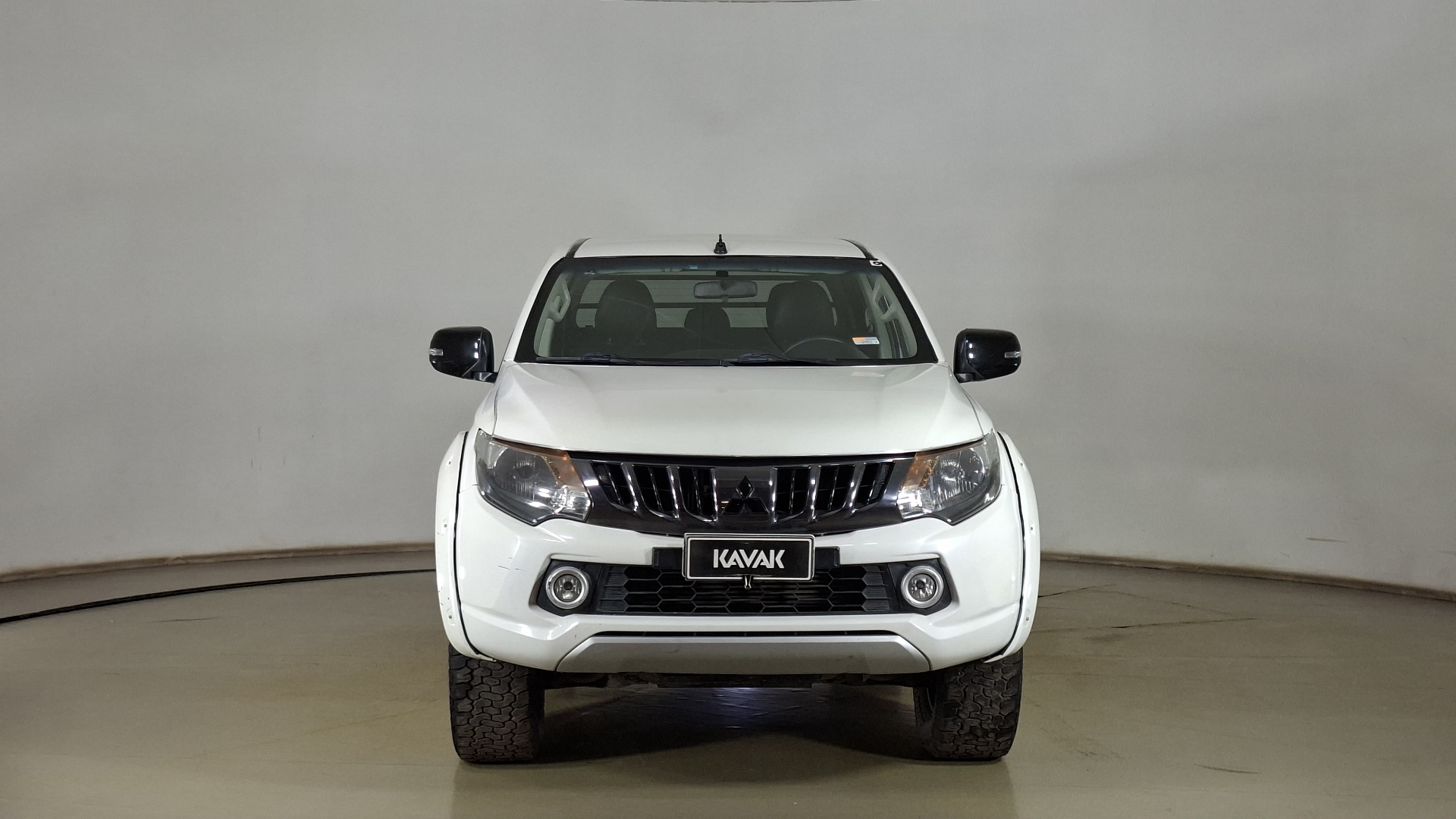 Mitsubishi L200 — foto 2 de 16