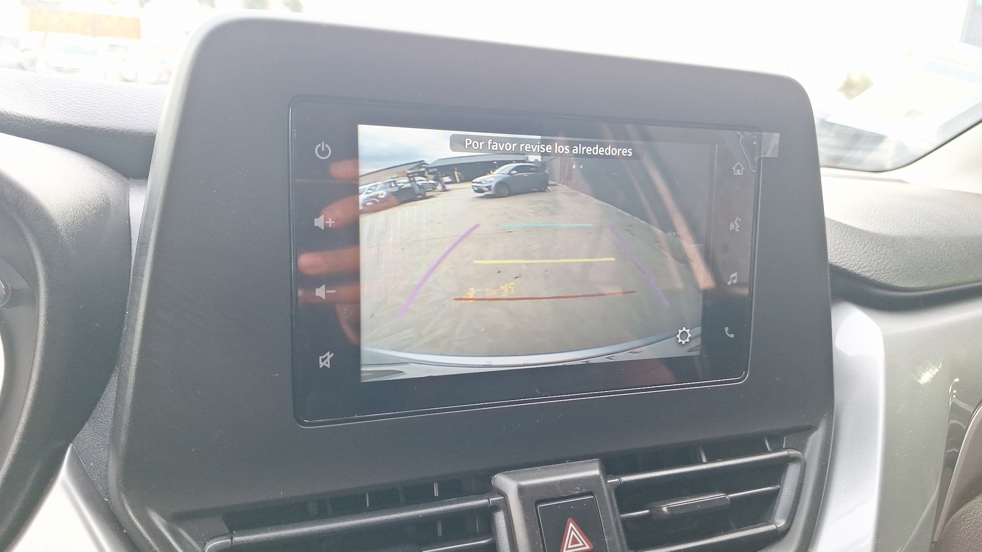 Suzuki Fronx — foto 12 de 15