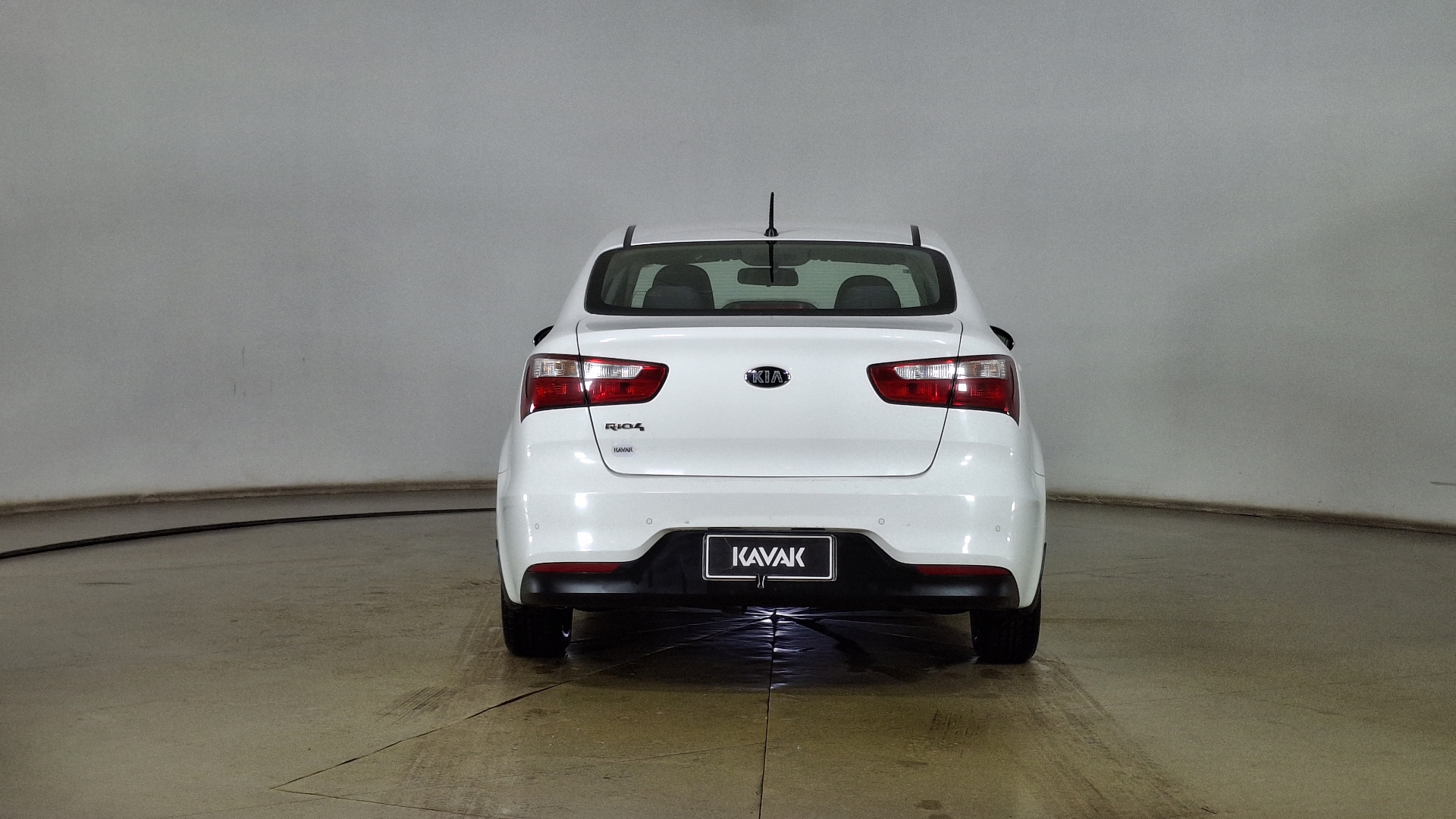 KIA Rio4 — foto 5 de 15