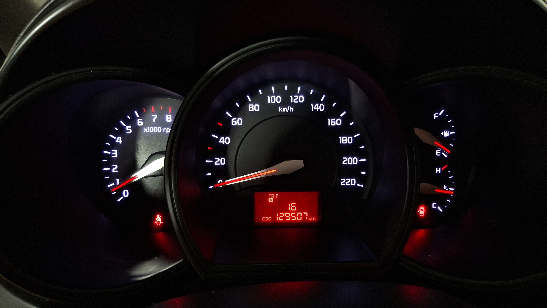 KIA Rio4 — foto 9 de 15