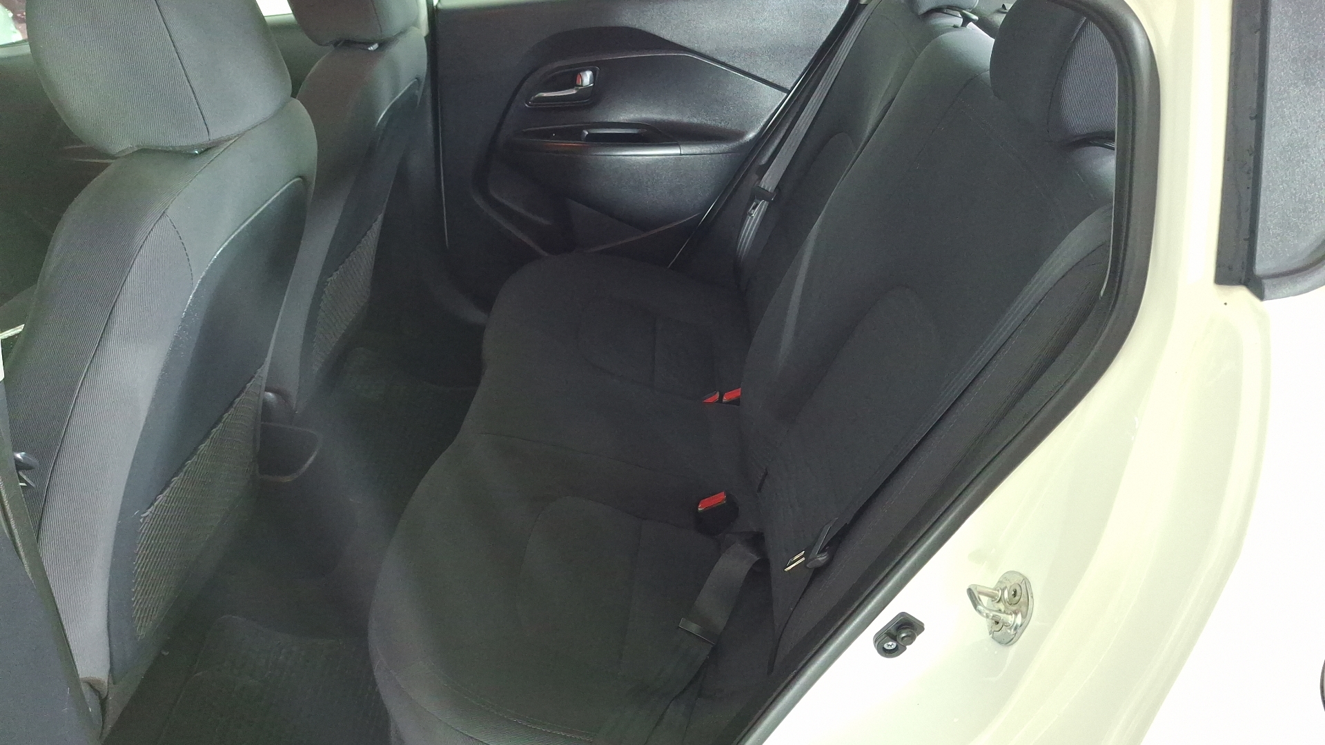 KIA Rio4 — foto 13 de 15