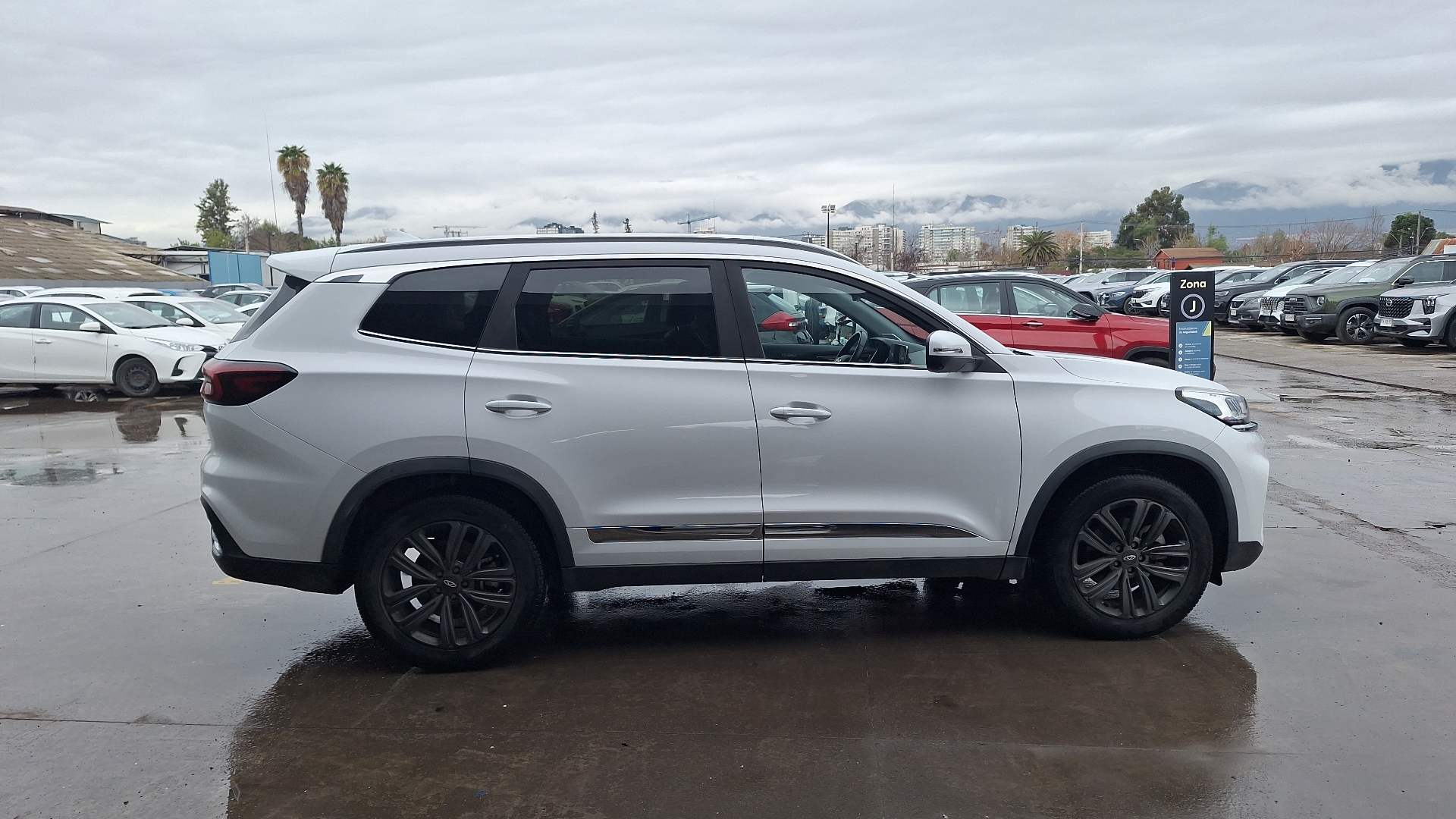 Chery Tiggo 8 — foto 5 de 17