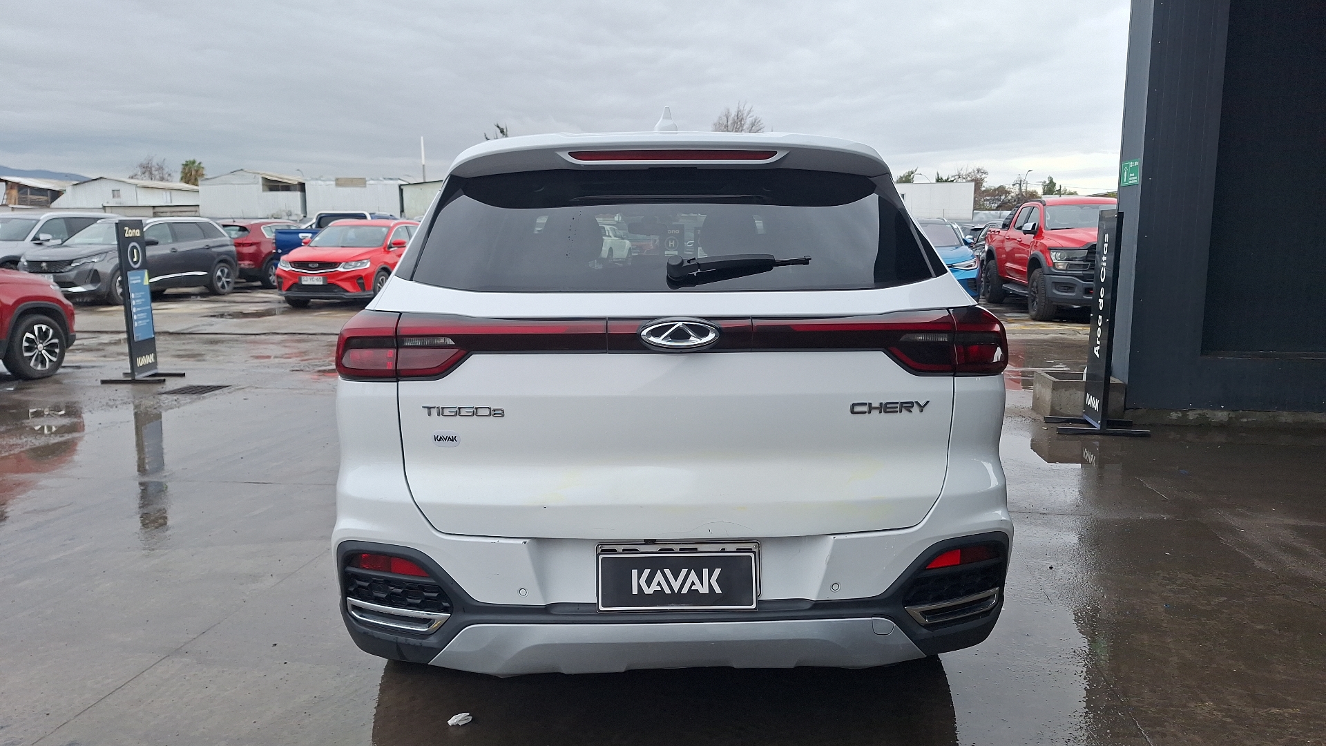 Chery Tiggo 8 — foto 3 de 17