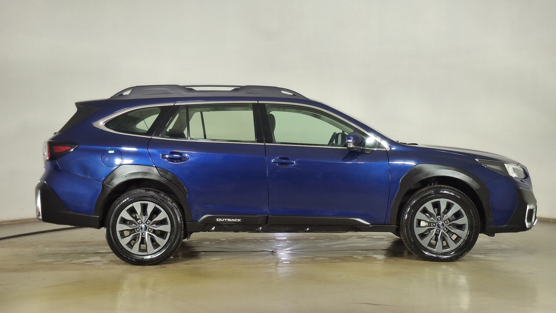 Subaru Outback — foto 4 de 16