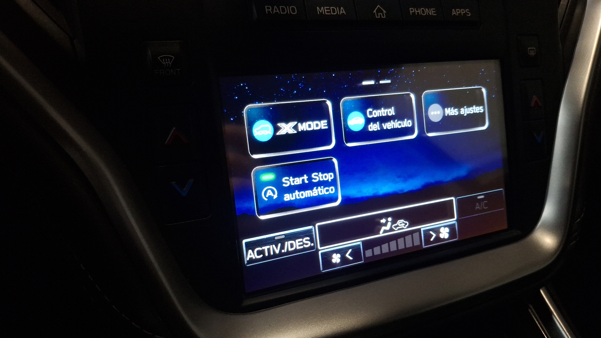 Subaru Outback — foto 15 de 16