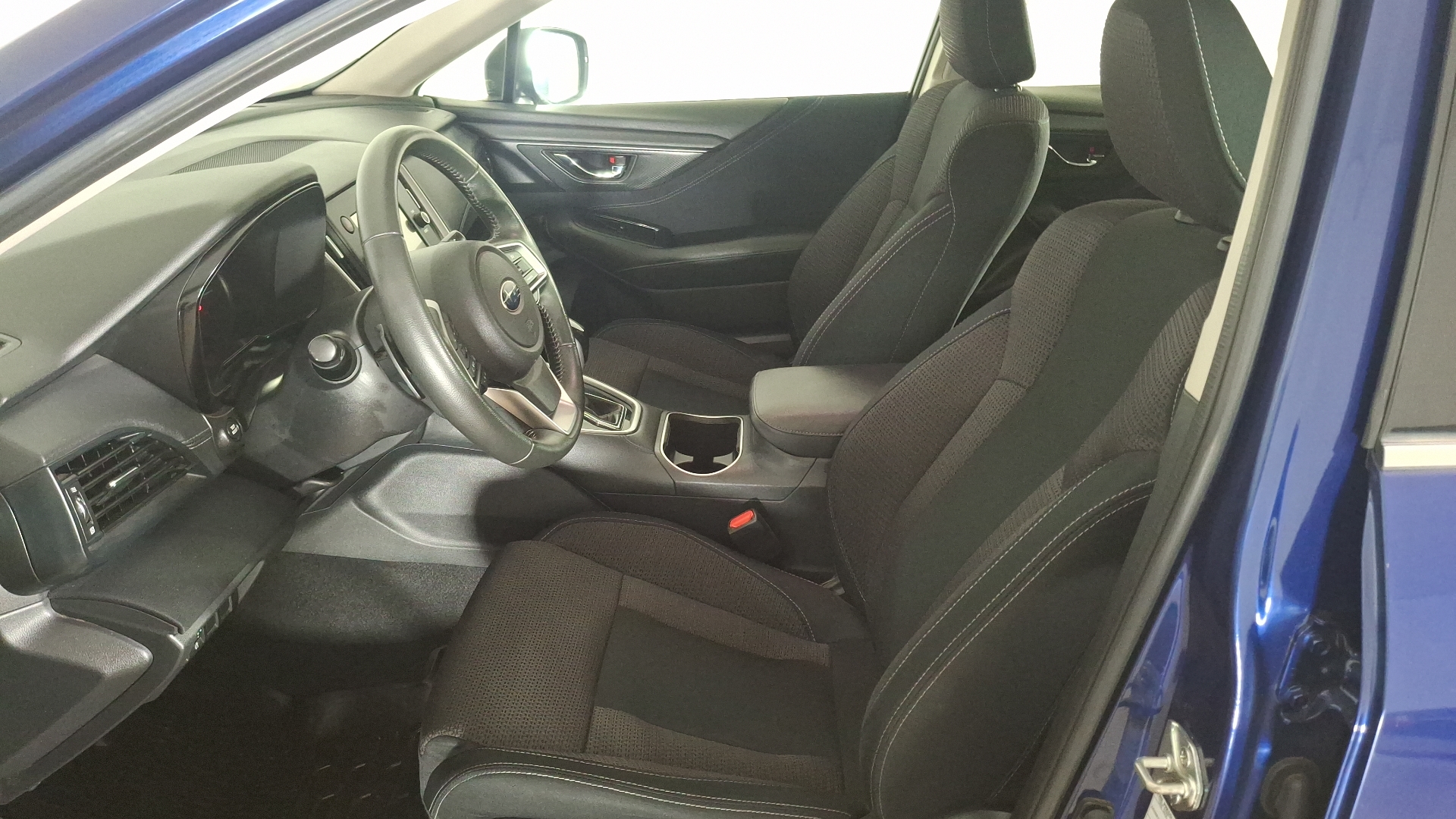 Subaru Outback — foto 13 de 16