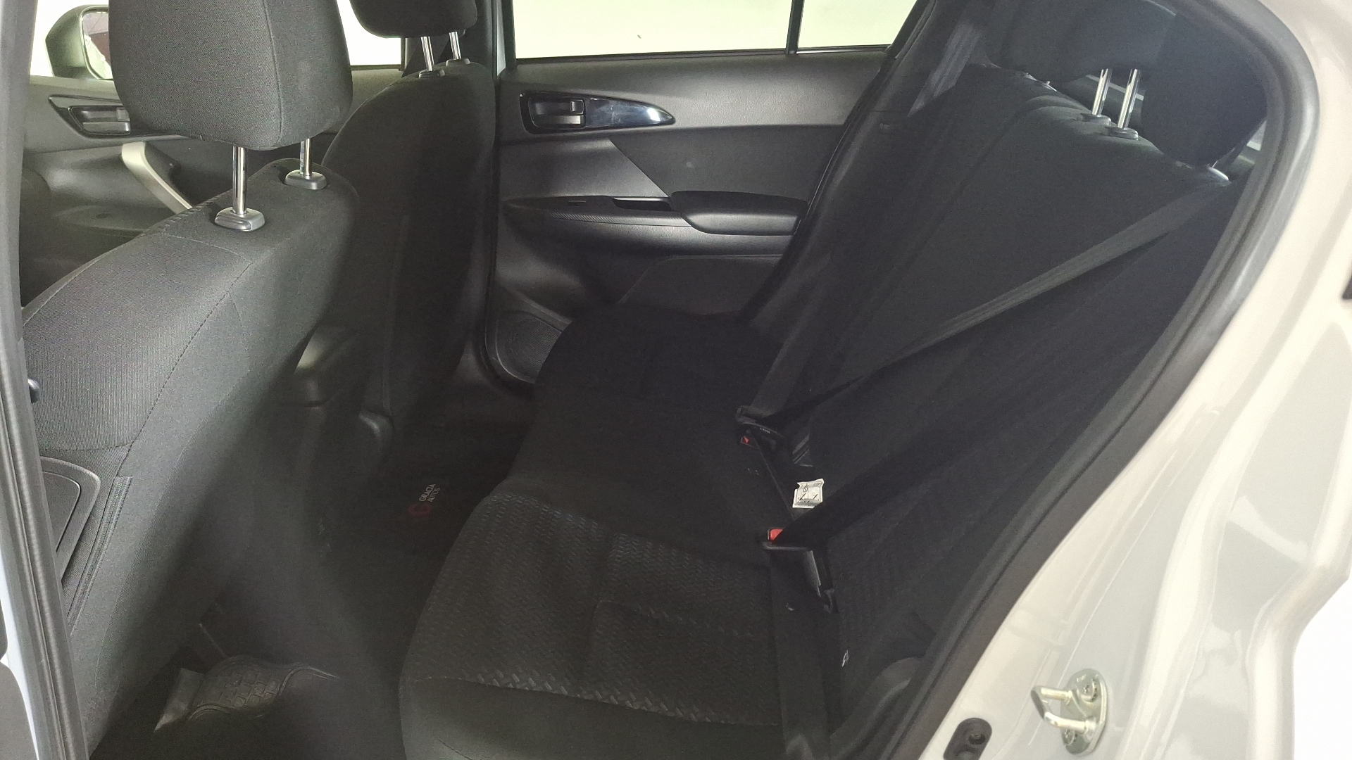 Mitsubishi Eclipse Cross — foto 14 de 16