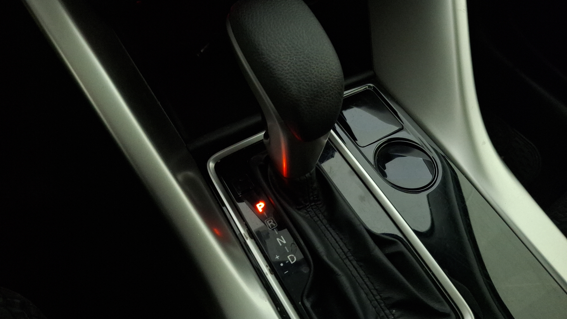 Mitsubishi Eclipse Cross — foto 11 de 16