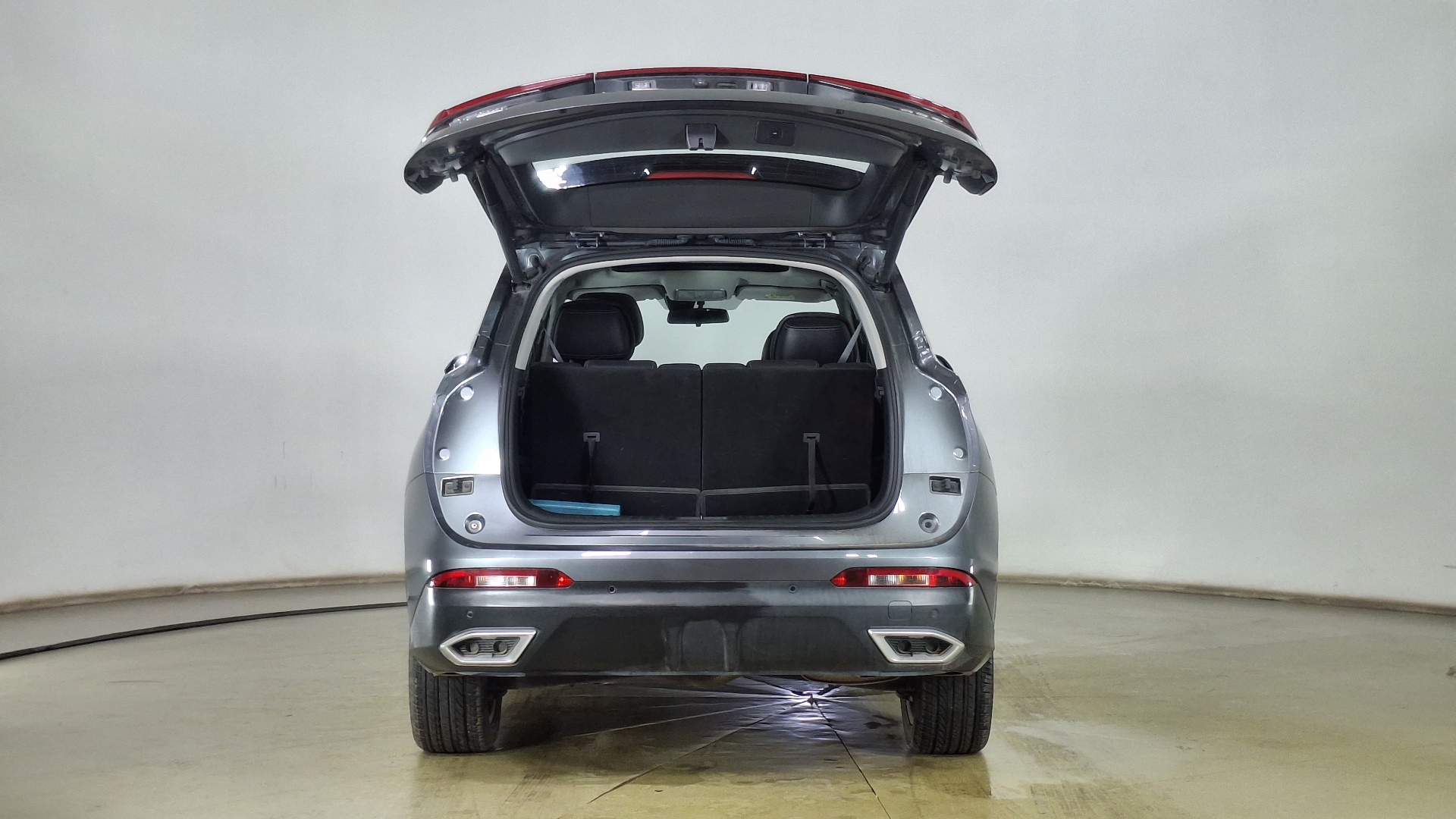 DFSK Suv600 — foto 6 de 17