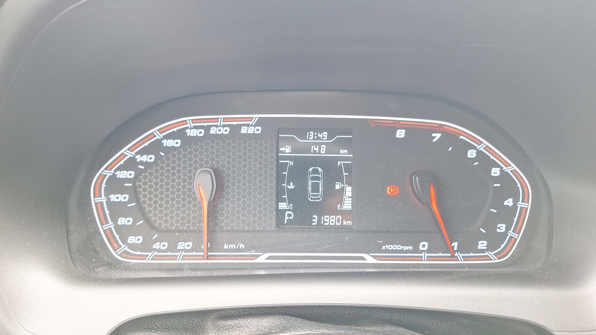 Chery Tiggo 2 — foto 9 de 15