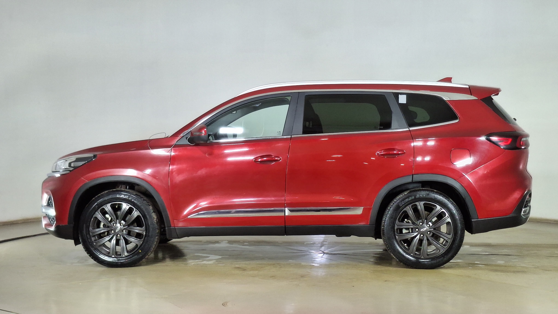 Chery Tiggo 8 — foto 7 de 16