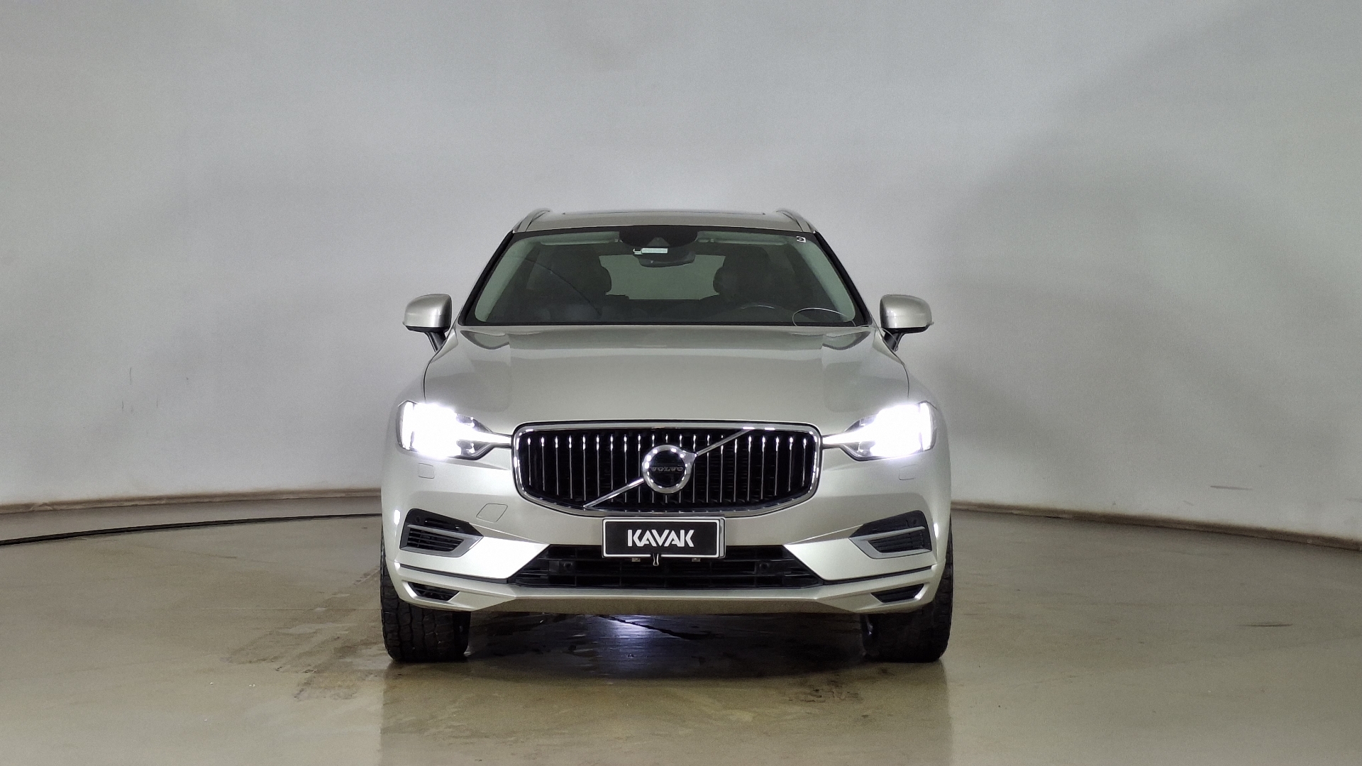 Volvo XC60 — foto 2 de 17