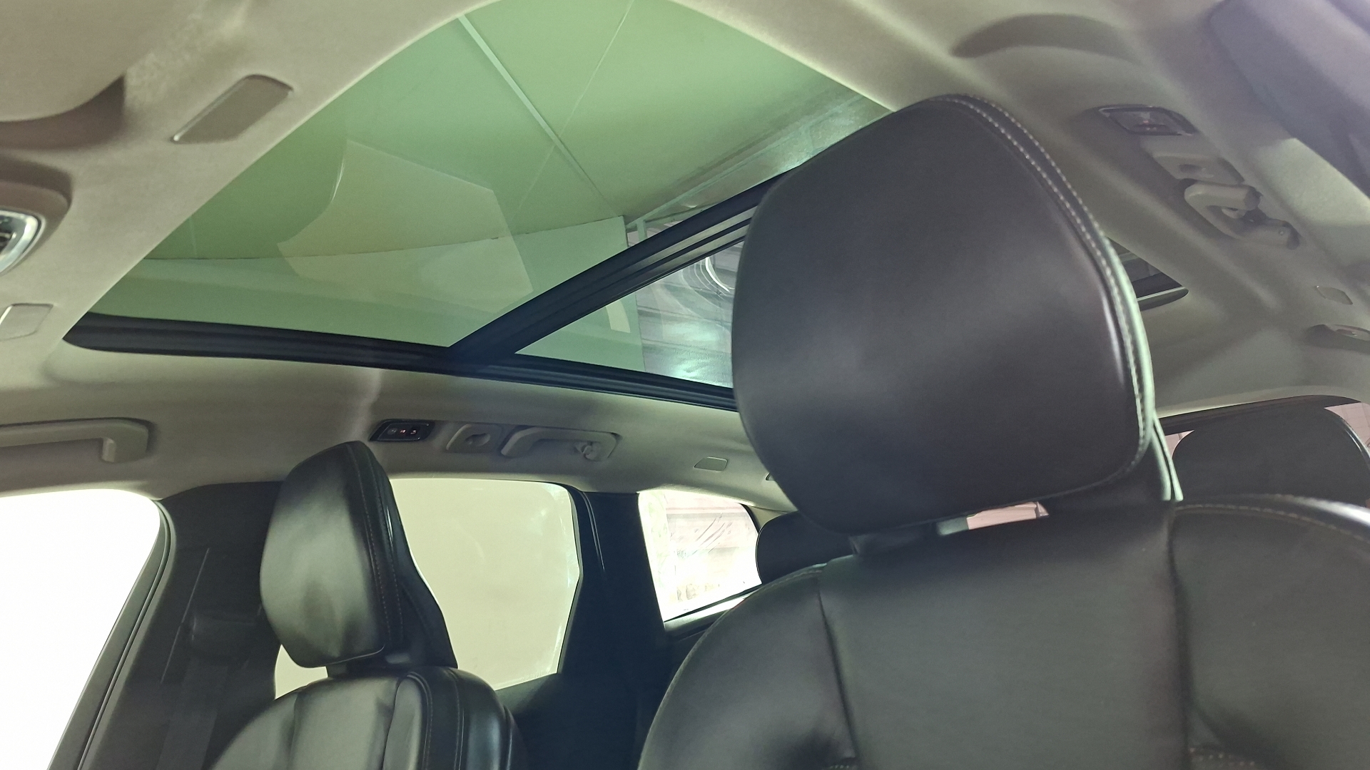 Volvo XC60 — foto 13 de 17