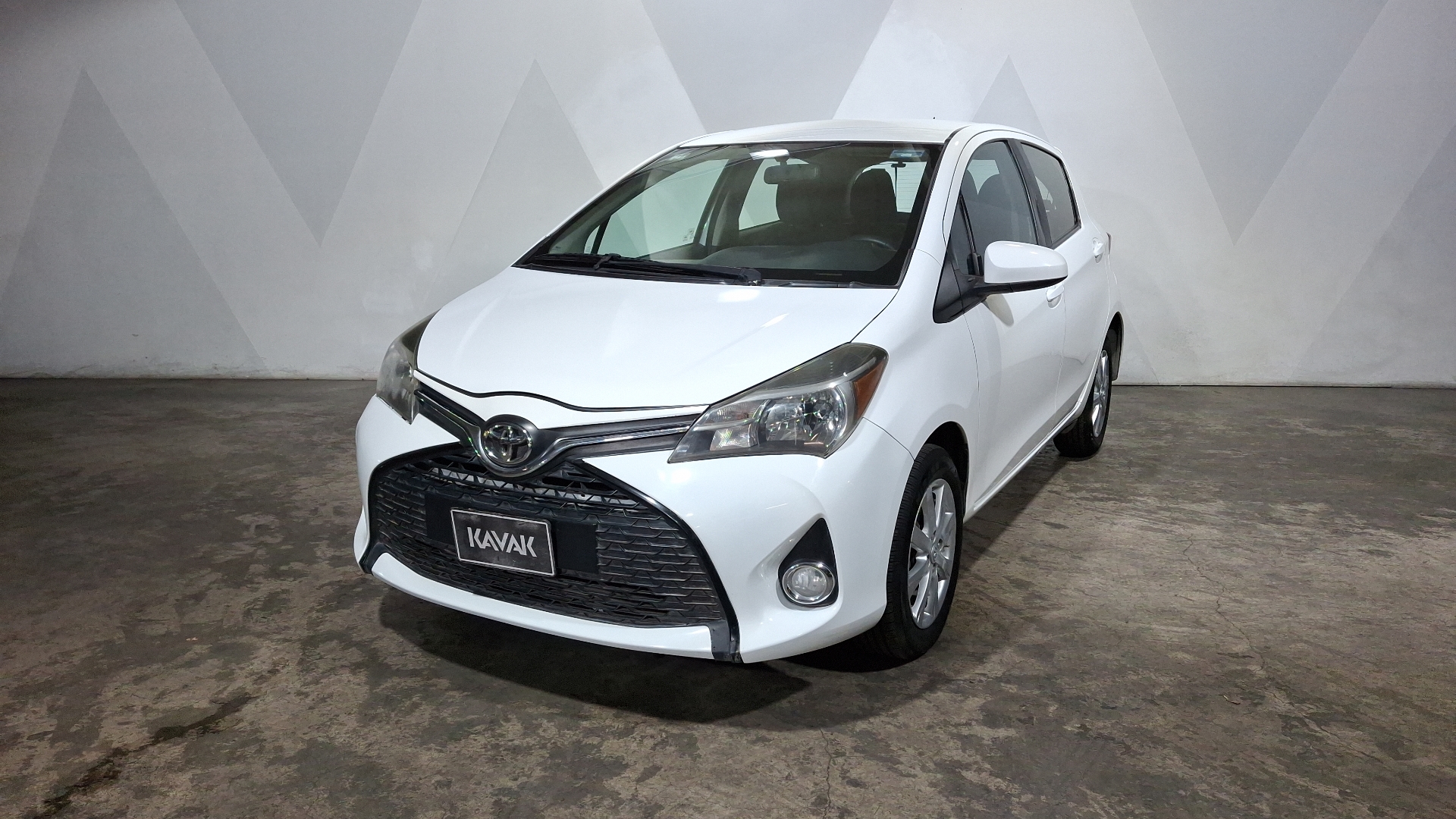 Toyota Yaris 2016