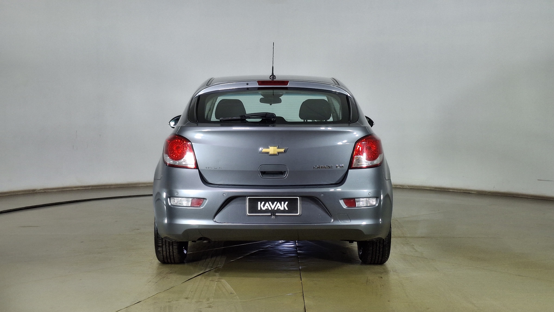 Chevrolet Cruze — foto 5 de 15