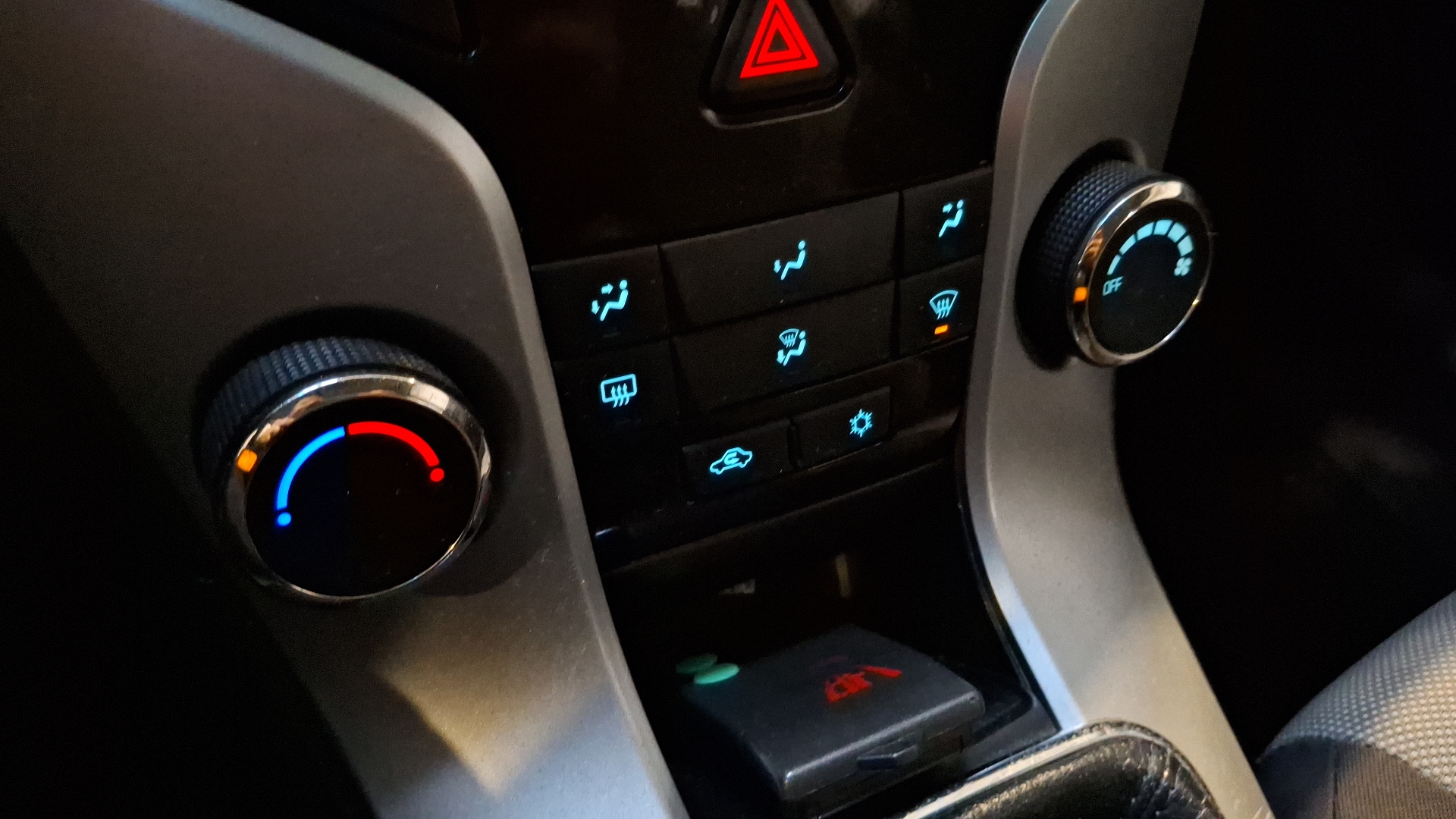 Chevrolet Cruze — foto 14 de 15