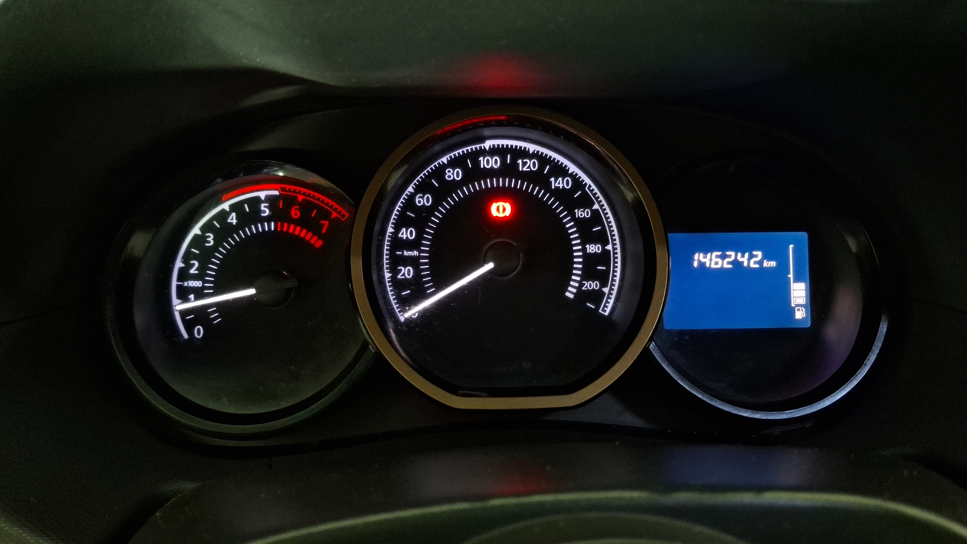 Renault Duster — foto 9 de 15