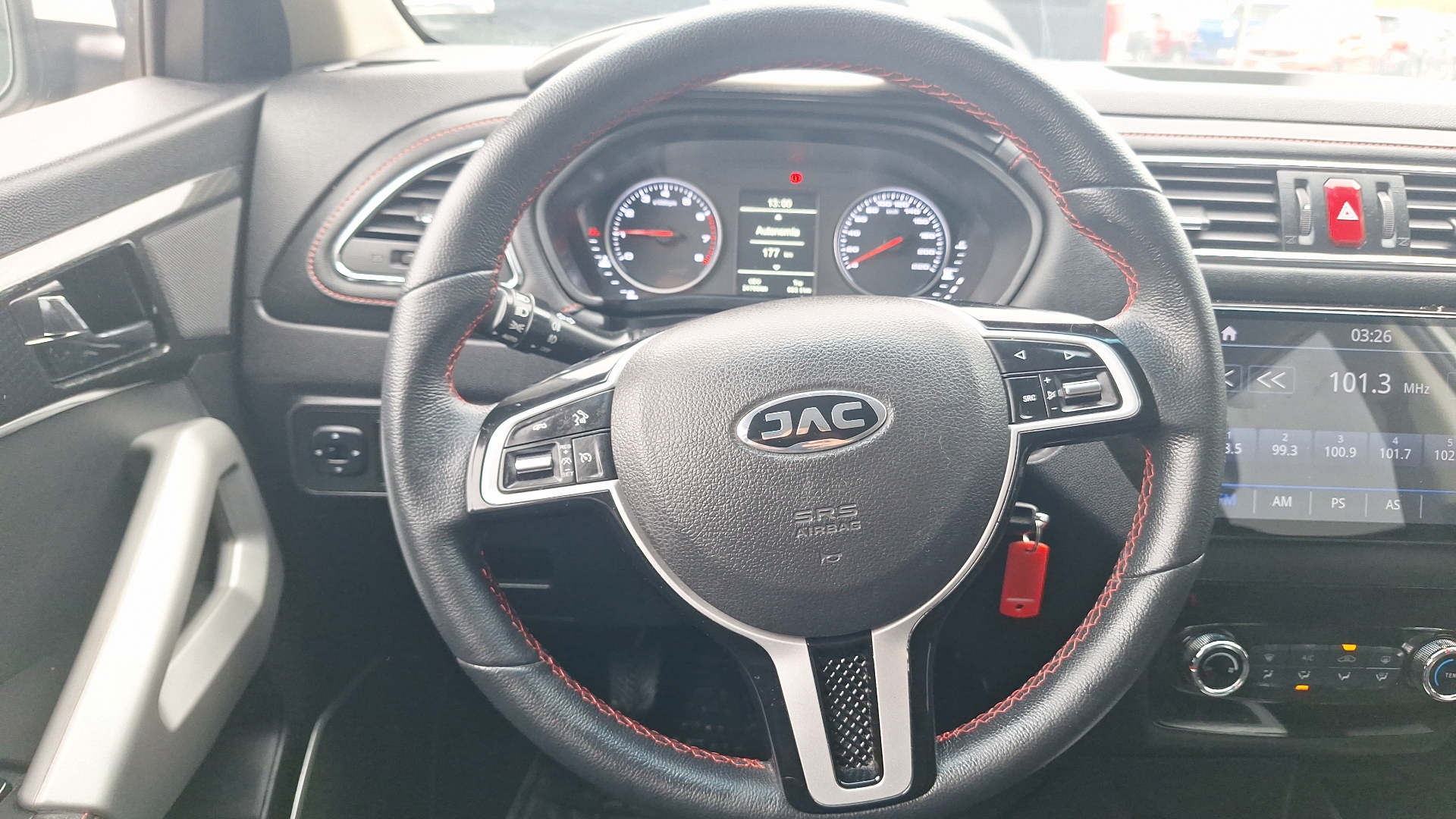 JAC Js2 — foto 8 de 15