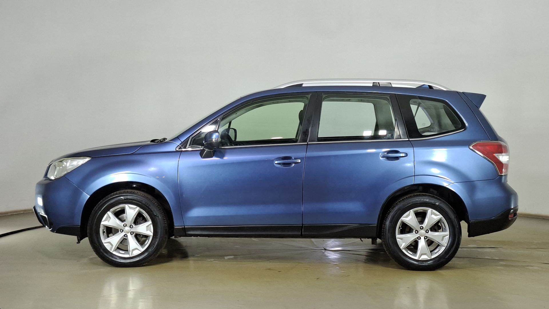 Subaru Forester — foto 7 de 15