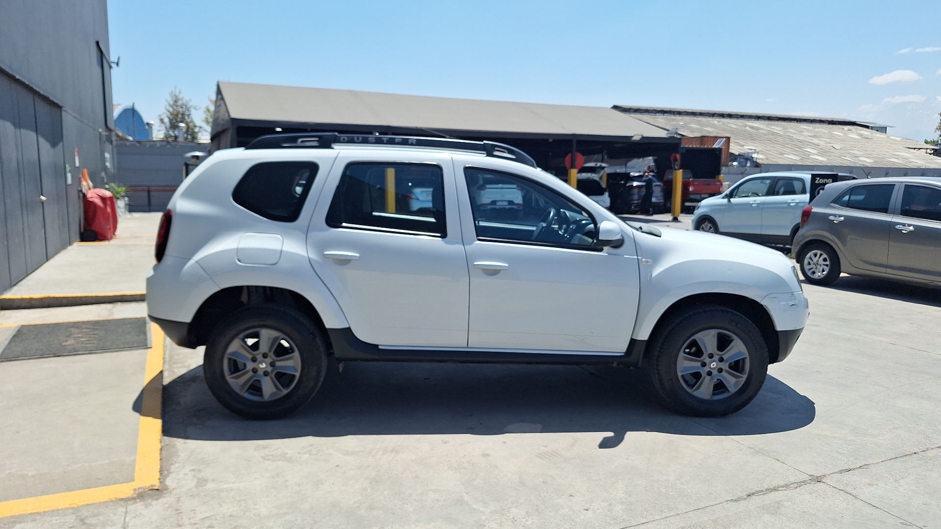 Renault Duster — foto 5 de 14