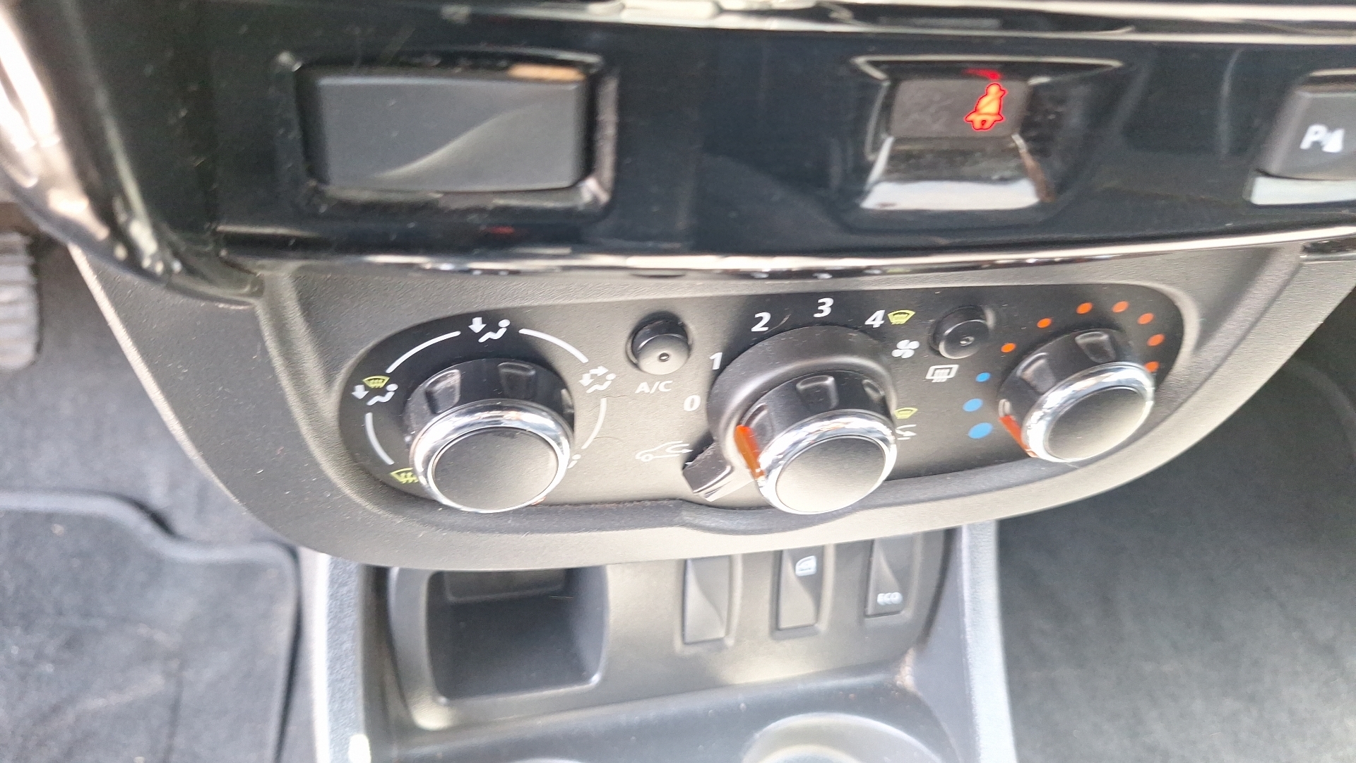 Renault Duster — foto 14 de 14