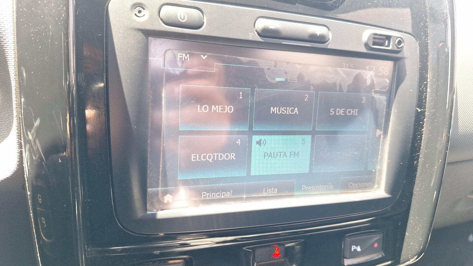 Renault Duster — foto 10 de 14
