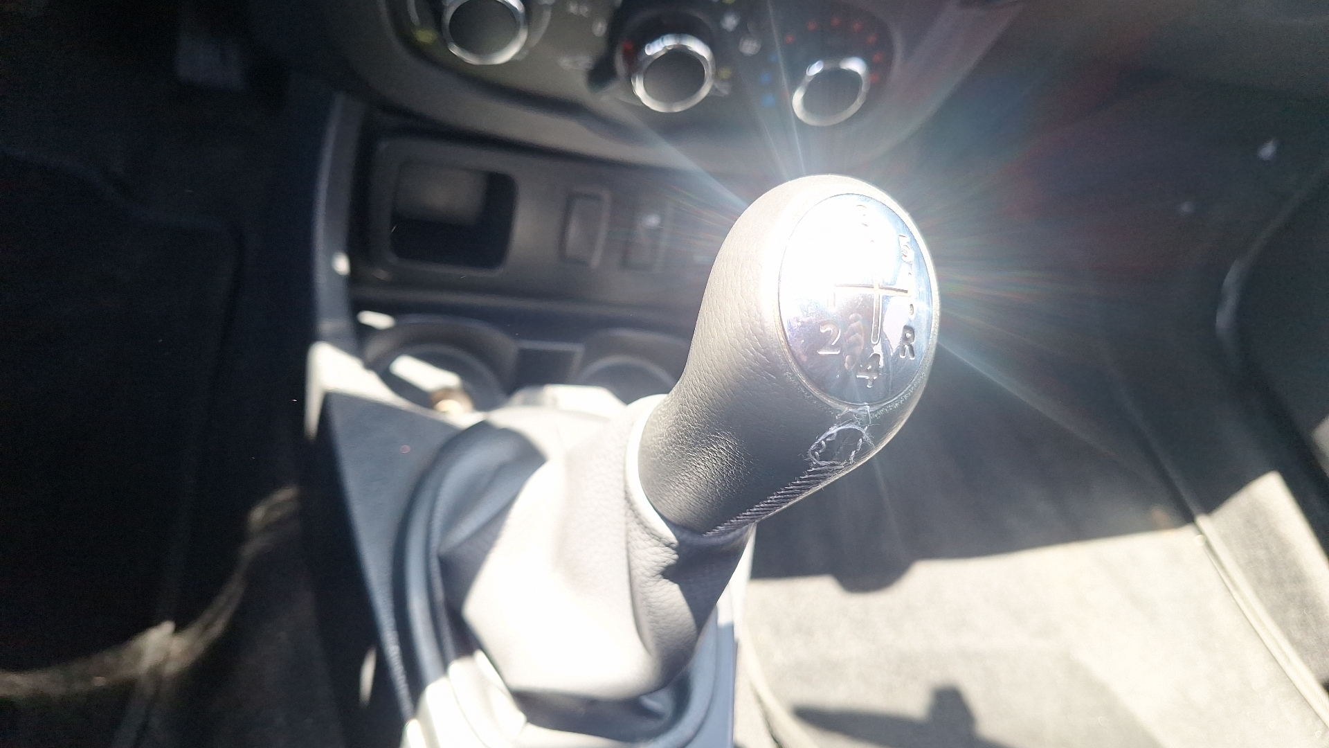 Renault Duster — foto 11 de 14