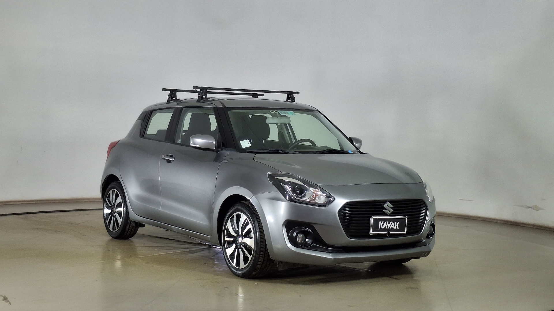Suzuki Swift — foto 3 de 16